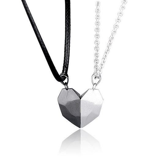 Magnetic Broken Heart Necklace Set – Matching Heart Pendant for Couples & Friends