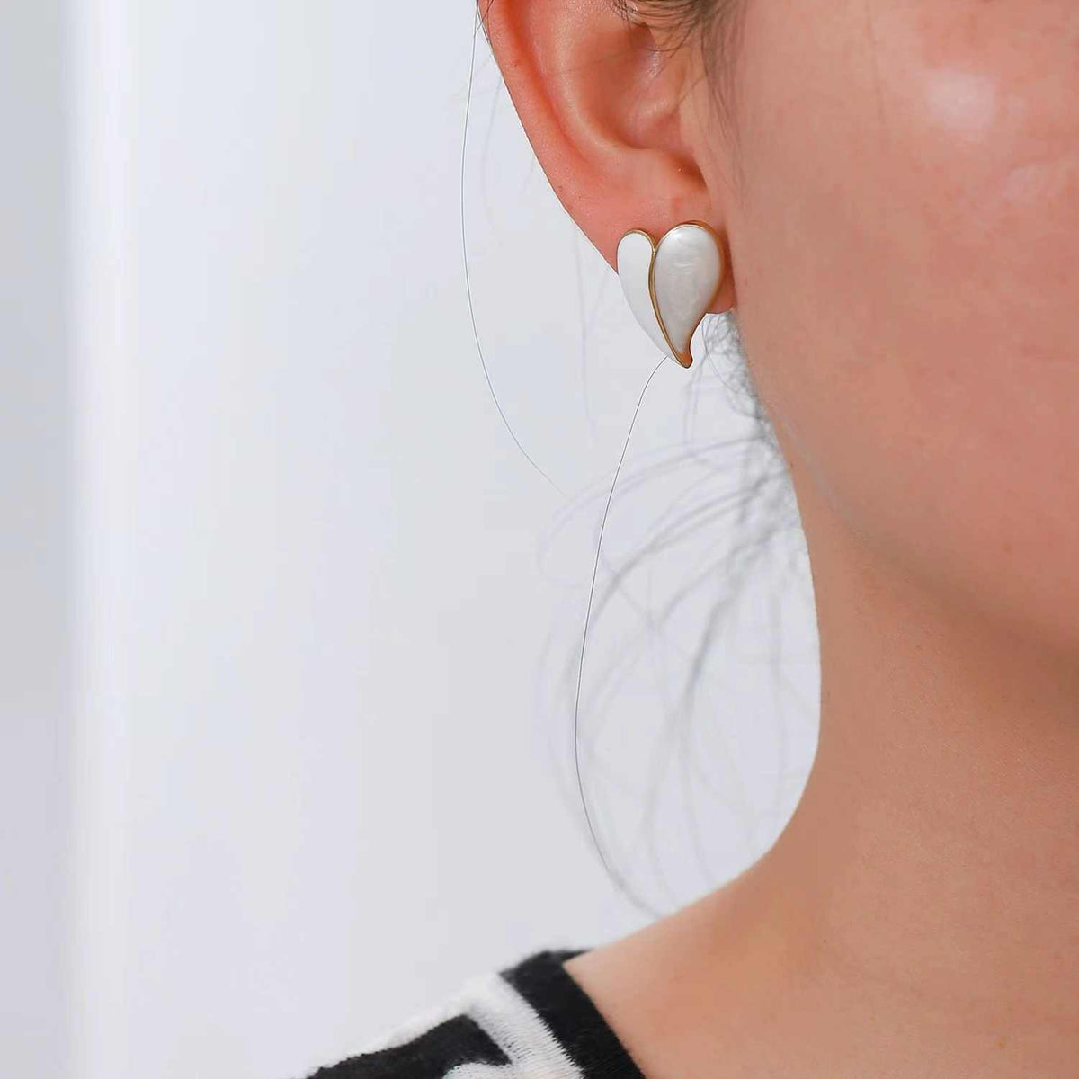 Korean-Style Gold Earrings for Girls & Women – Trendy Fashion Jewellery