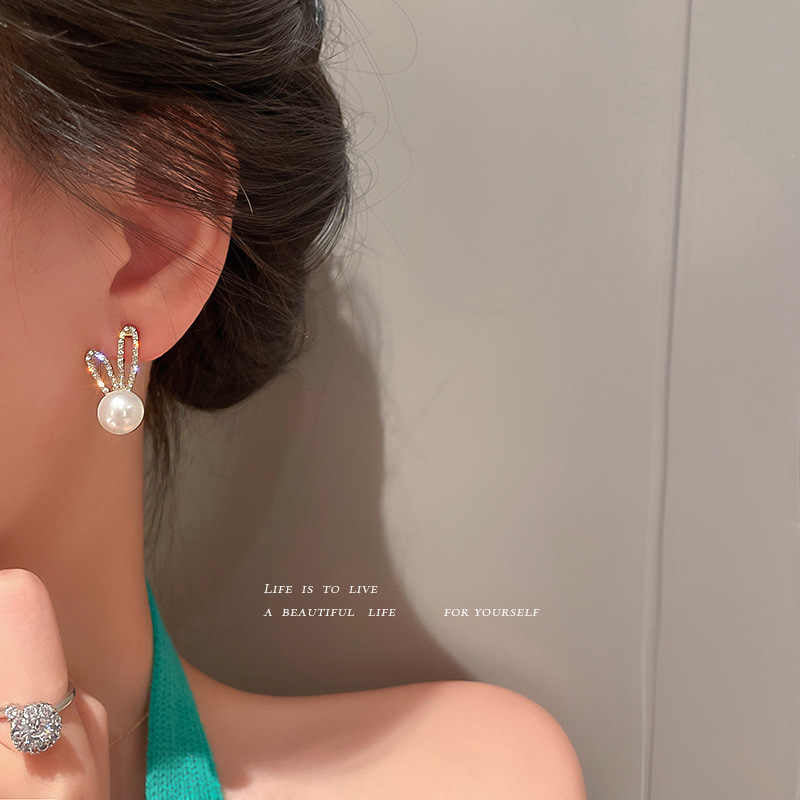 Korean-Style Earrings for Girls – Elegant Fashion Jewellery Pair