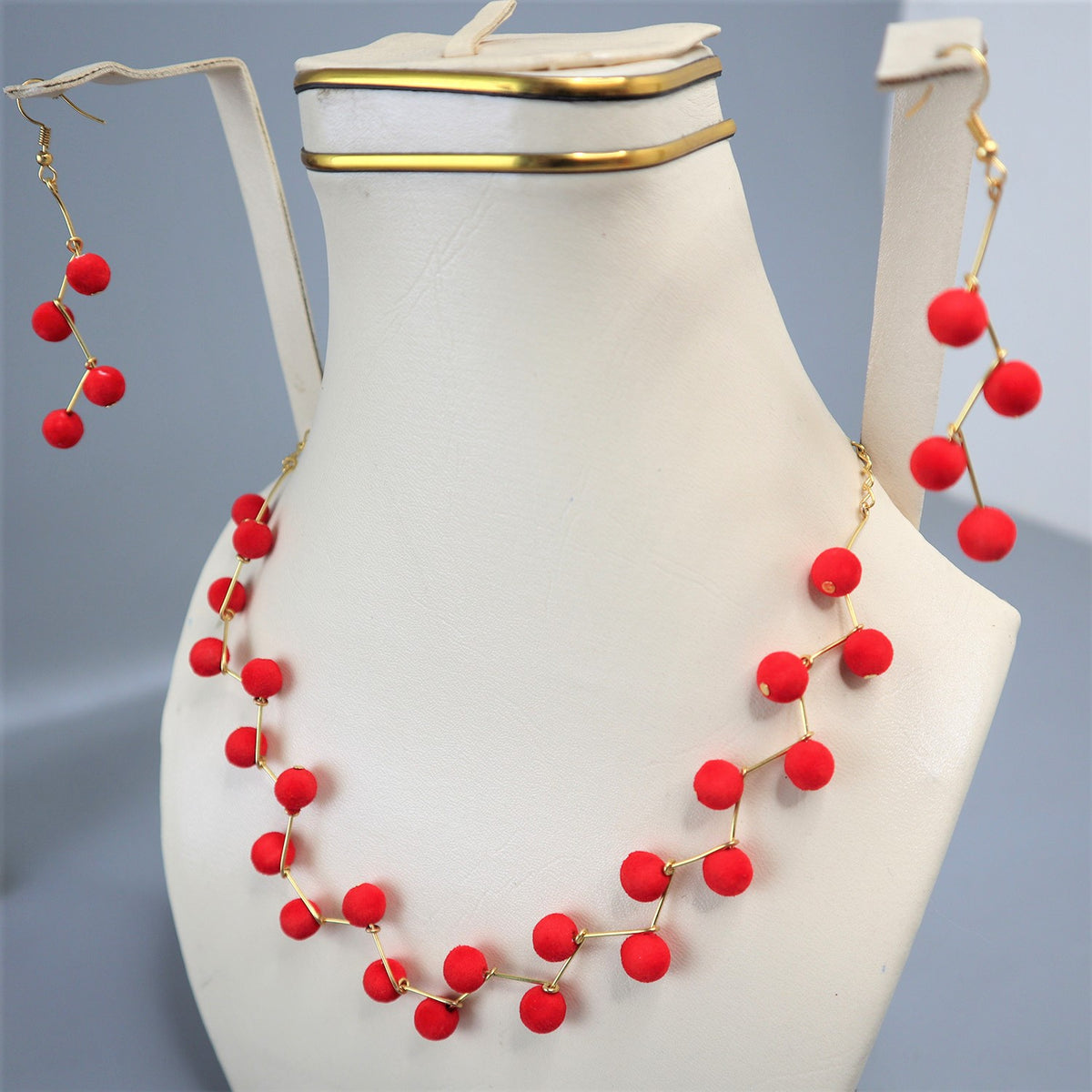 Stylish Clavicle Pendant Necklace for Women & Girls – Elegant Fashion Jewellery