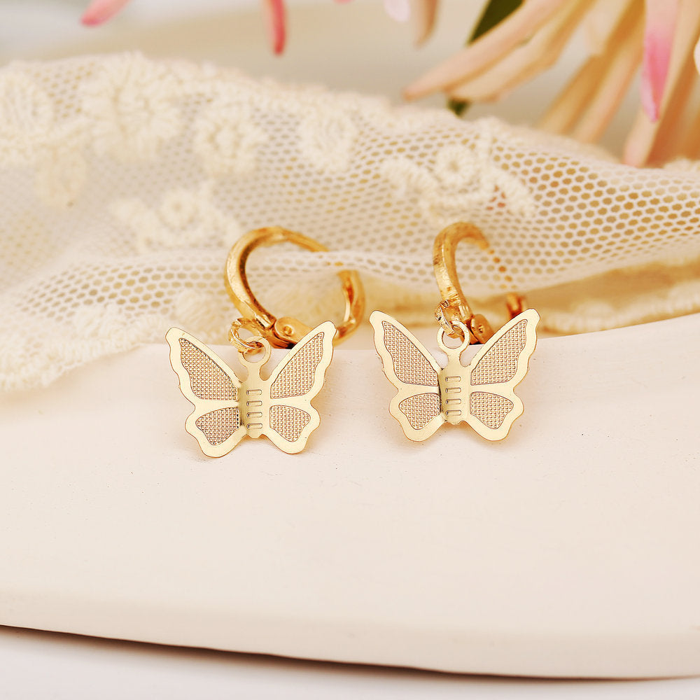 Korean-Style Gold Earrings for Girls & Women – Trendy Fashion Jewellery