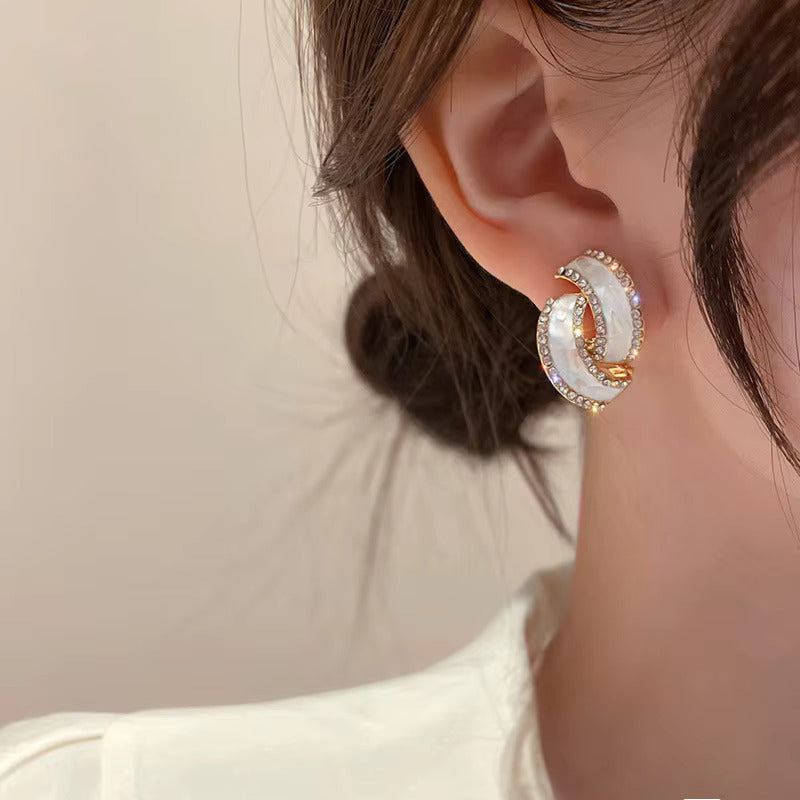 Korean-Style Earrings for Girls – Elegant Fashion Jewellery Pair