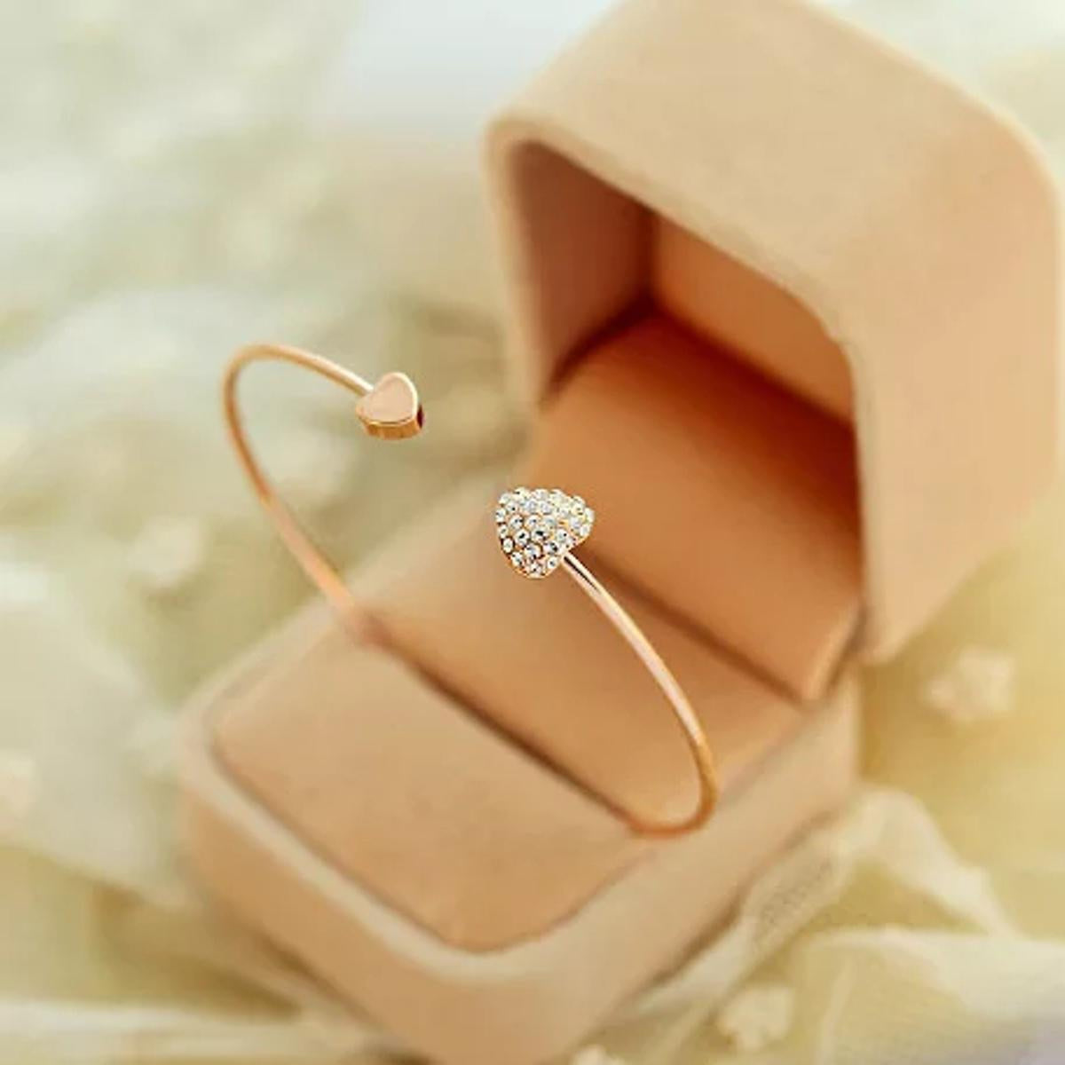 Double Heart Adjustable Bracelet for Girls & Women – Elegant Golden Color Fashion Jewelry