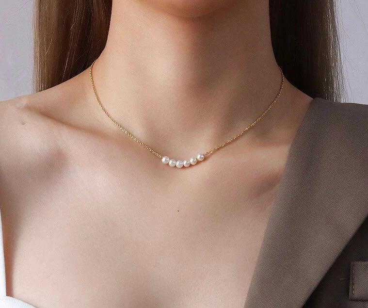 Stylish Clavicle Pendant Necklace for Women & Girls – Elegant Fashion Jewellery