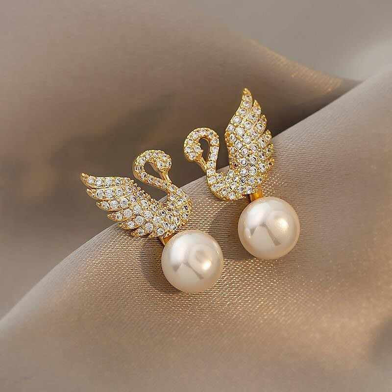 Korean-Style Gold Earrings for Girls & Women – Trendy Fashion Jewellery