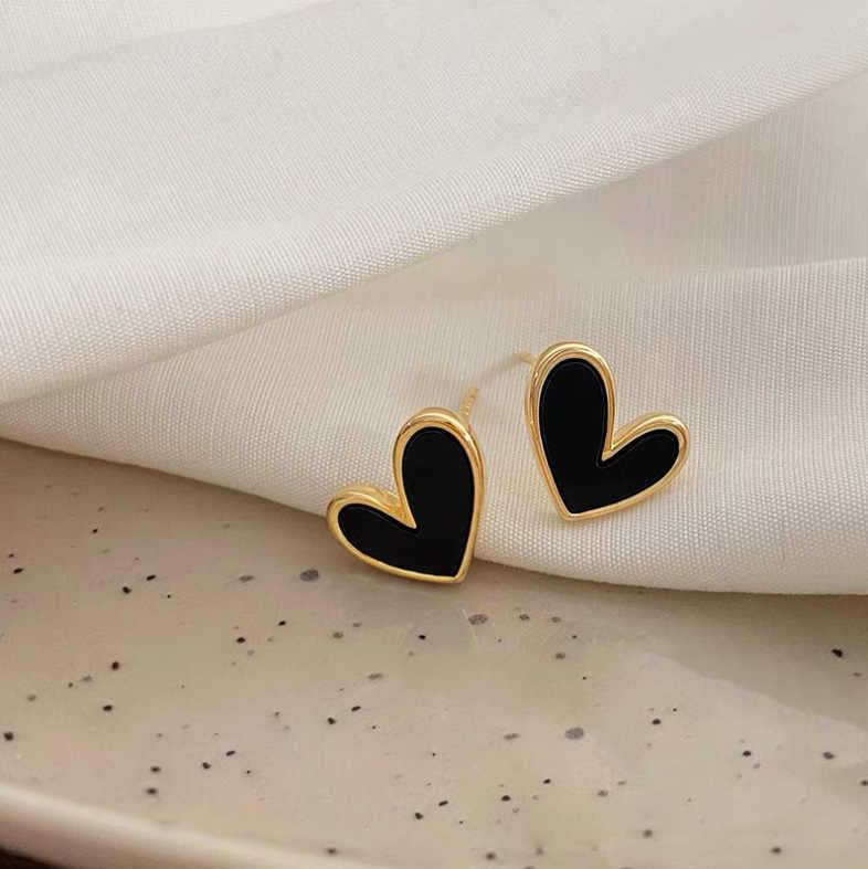 Korean-Style Earrings for Girls – Elegant Fashion Jewellery Pair