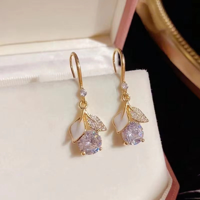 Korean-Style Earrings for Girls – Elegant Fashion Jewellery Pair