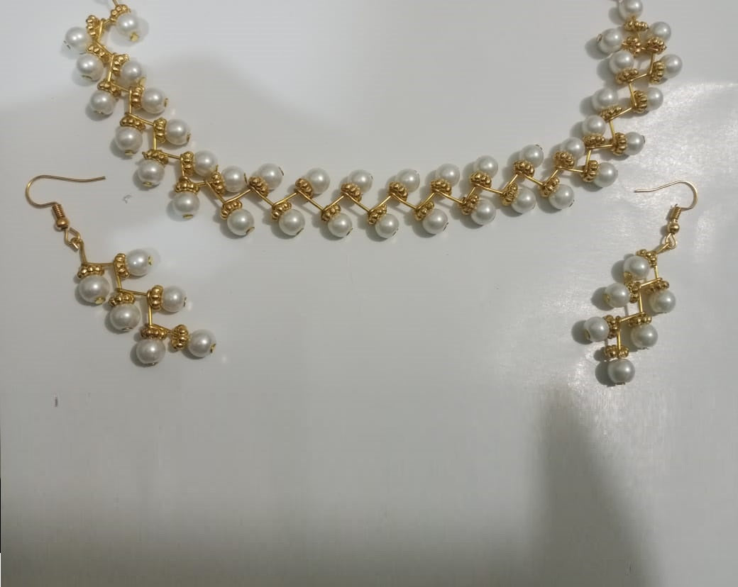 Stylish Clavicle Pendant Necklace for Women & Girls – Elegant Fashion Jewellery