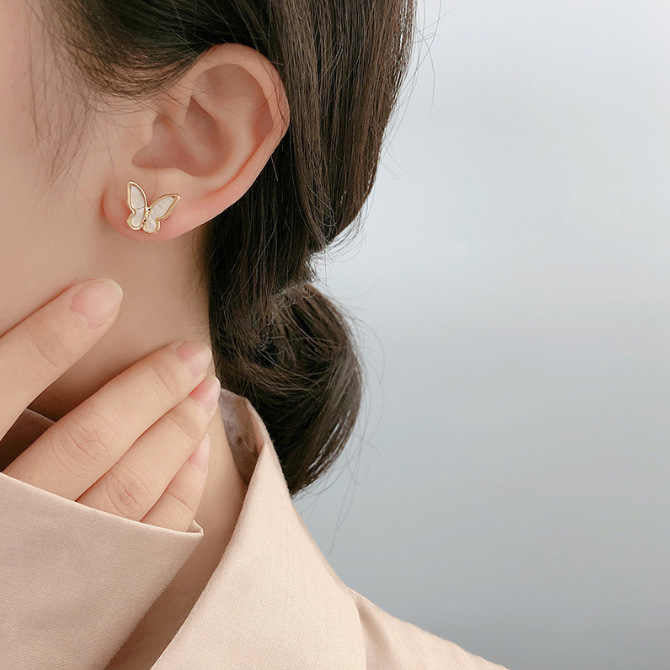 Korean-Style Gold Earrings for Girls & Women – Trendy Fashion Jewellery