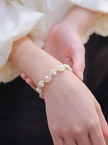 Korean Style Pearl Beaded Bracelet for Women & Girls – Cute Cat Paw Charm Fashion Jewelry